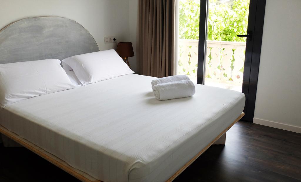 Hostal Bon Sol Сан-Ферран-де-Сес-Рокес Экстерьер фото